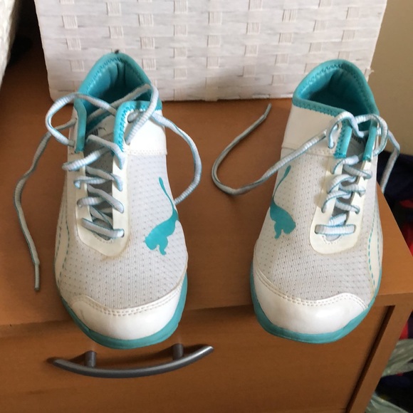 Women’s Puma Sport Lifestyle Shoes Size 7 - Picture 3 of 3